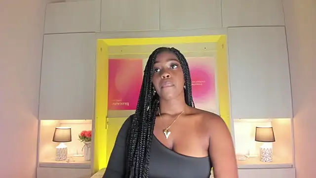 Snapshot of MaraBaker chatting on December 15, 2025, 7:51 pm MaraBaker online show from December 15, 2025, 7:51 pm