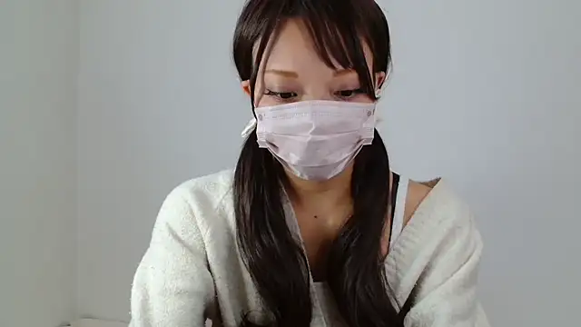 Snapshot of Ichikachan chatting on November 4, 2025, 3:38 am Ichikachan online show from November 4, 2025, 3:38 am