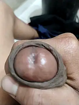 SlingingAsteroid online show from November 12, 2025, 5:57 pm