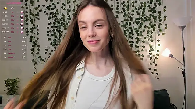 Snapshot of sweet_and_flirt chatting on October 17, 2025, 7:11 am sweet and flirt online show from October 17, 2025, 7:11 am