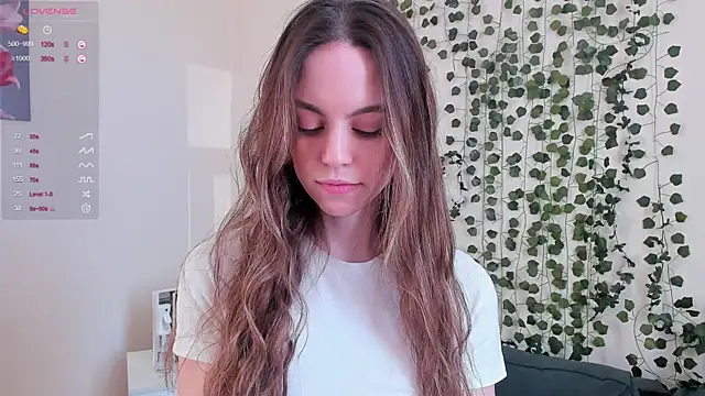 Snapshot of sweet_and_flirt chatting on November 16, 2025, 6:41 am sweet and flirt online show from November 16, 2025, 6:41 am