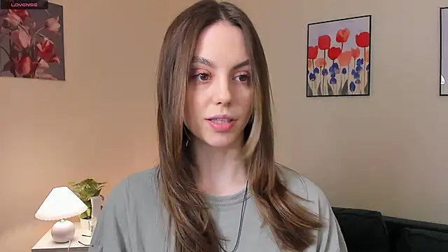 Snapshot of sweet_and_flirt chatting on December 3, 2025, 7:05 am sweet and flirt online show from December 3, 2025, 7:05 am