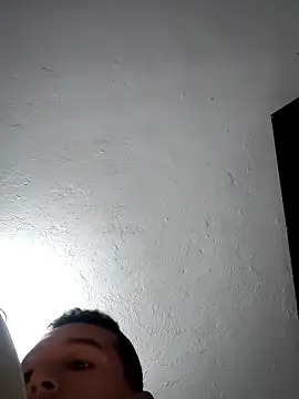 Snapshot of Rayangiss chatting on February 4, 2026, 3:29 pm Rayangiss online show from February 4, 2026, 3:29 pm