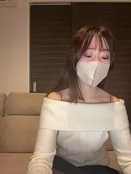 Snapshot of yura_ra_ra chatting on November 4, 2025, 9:30 am yura ra ra online show from November 4, 2025, 9:30 am