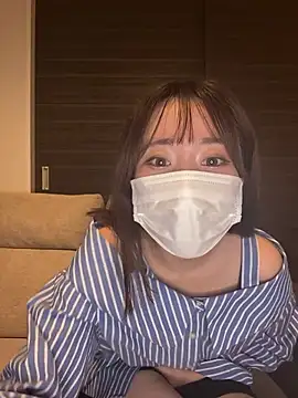 Snapshot of yura_ra_ra chatting on November 6, 2025, 12:17 pm yura ra ra online show from November 6, 2025, 12:17 pm