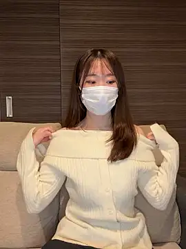 Snapshot of yura_ra_ra chatting on November 9, 2025, 12:25 pm yura ra ra online show from November 9, 2025, 12:25 pm