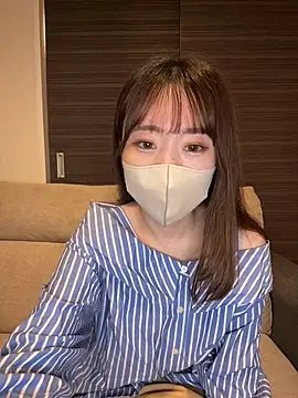 Snapshot of yura_ra_ra chatting on December 1, 2025, 11:26 am yura ra ra online show from December 1, 2025, 11:26 am