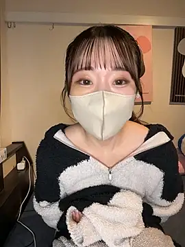 Snapshot of yura_ra_ra chatting on December 4, 2025, 9:56 pm yura ra ra online show from December 4, 2025, 9:56 pm