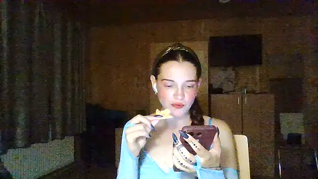 Snapshot of AmeliieLaFleur chatting on July 30, 2026, 7:13 pm AmeliieLaFleur online show from July 30, 2026, 7:13 pm