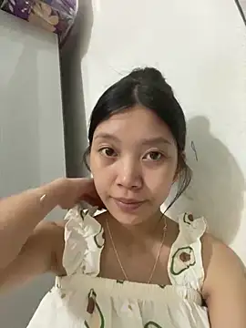 linh-lan1 online show from June 15, 2026, 3:03 pm