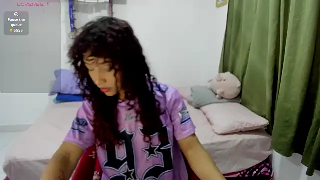 Snapshot of briar_05 chatting on November 14, 2025, 1:26 am briar 05 online show from November 14, 2025, 1:26 am