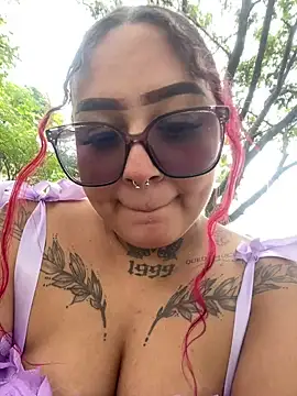 atennea diiossa online show from November 15, 2025, 4:03 pm