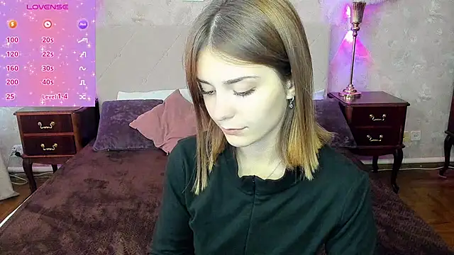 Snapshot of MargoChill chatting on October 17, 2025, 1:03 pm MargoChill online show from October 17, 2025, 1:03 pm