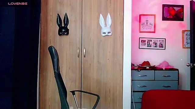 Snapshot of Sofiabigcock22 chatting on December 18, 2025, 4:51 am Sofiabigcock22 online show from December 18, 2025, 4:51 am