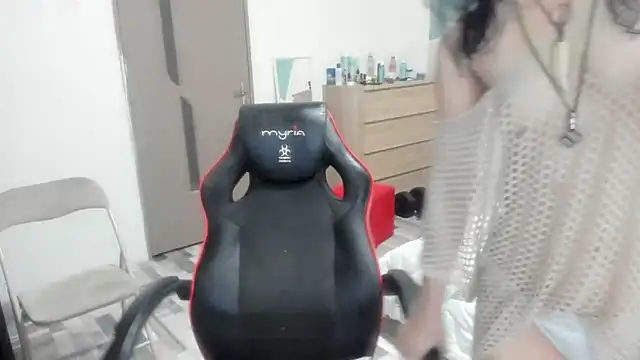 SweetSin40 online show from April 1, 2026, 6:38 pm