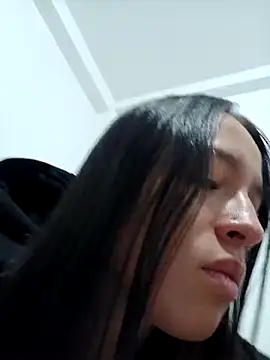 CARO ADAMS1 online show from December 22, 2025, 9:17 am