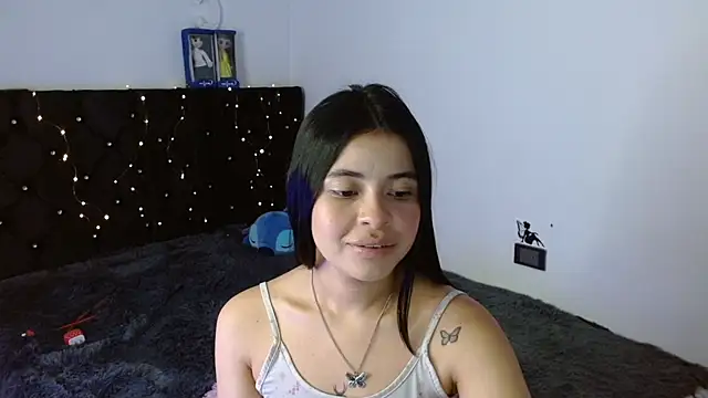 Snapshot of Megan_ve chatting on October 29, 2025, 2:14 am Megan ve online show from October 29, 2025, 2:14 am