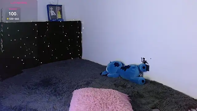 Snapshot of Megan_ve chatting on October 30, 2025, 1:40 am Megan ve online show from October 30, 2025, 1:40 am