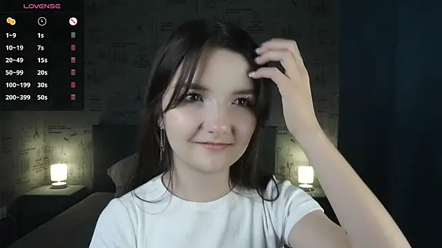 Snapshot of _Cute_World_ chatting on October 16, 2025, 9:49 pm Cute World online show from October 16, 2025, 9:49 pm