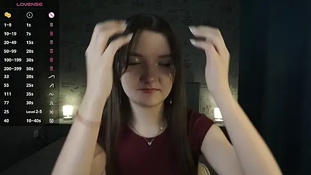 Snapshot of _Cute_World_ chatting on October 18, 2025, 6:19 pm Cute World online show from October 18, 2025, 6:19 pm