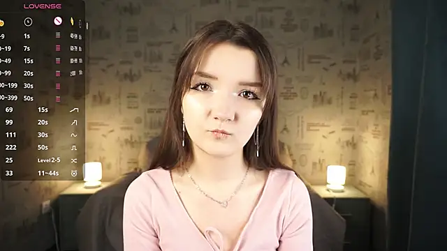 Snapshot of _Cute_World_ chatting on October 21, 2025, 9:59 pm Cute World online show from October 21, 2025, 9:59 pm