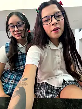 Snapshot of l0lita_sweet chatting on January 15, 2026, 4:44 pm l0lita sweet online show from January 15, 2026, 4:44 pm