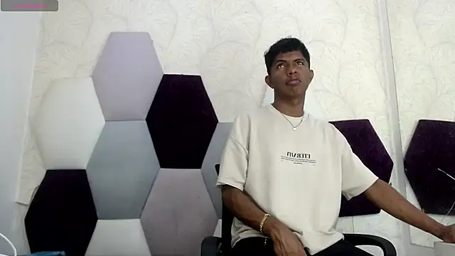 Snapshot of Mick_storm chatting on February 13, 2026, 7:10 pm Mick storm online show from February 13, 2026, 7:10 pm