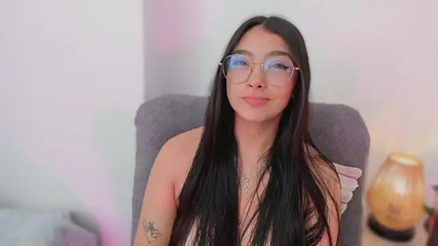 Snapshot of MirandaJohnson_ chatting on March 2, 2026, 2:02 pm MirandaJohnson online show from March 2, 2026, 2:02 pm