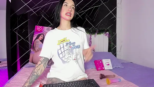 Snapshot of Candy_leilaa3 chatting on December 14, 2025, 5:13 am Candy leilaa3 online show from December 14, 2025, 5:13 am