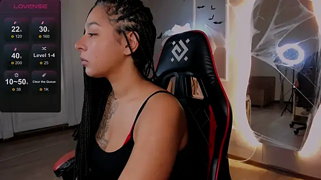 Snapshot of Aisha_Goldstein chatting on November 3, 2025, 6:03 am Aisha Goldstein online show from November 3, 2025, 6:03 am