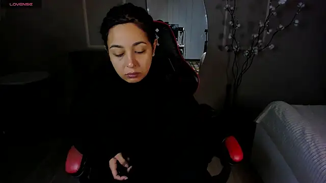 Snapshot of Aisha_Goldstein chatting on November 16, 2025, 5:46 am Aisha Goldstein online show from November 16, 2025, 5:46 am