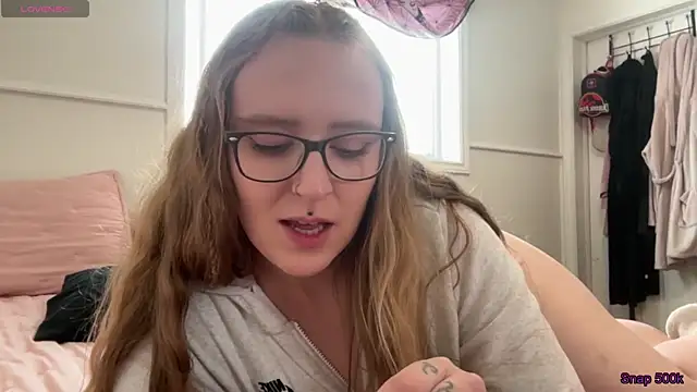 Snapshot of Pattyworld69 chatting on March 26, 2026, 3:17 pm Pattyworld69 online show from March 26, 2026, 3:17 pm