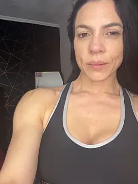 Kattefit online show from November 30, 2025, 4:49 am