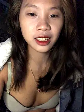 namicute online show from December 14, 2025, 10:03 pm