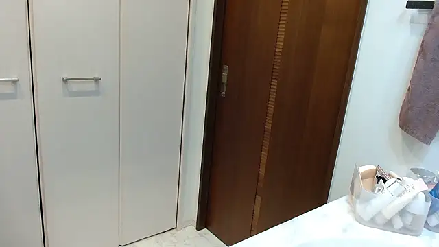 Snapshot of _Ema_ch chatting on January 15, 2026, 10:13 pm Ema ch online show from January 15, 2026, 10:13 pm