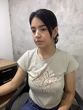 Snapshot of 1evelinewood chatting on March 12, 2025, 4:24 pm 1evelinewood online show from March 12, 2025, 4:24 pm