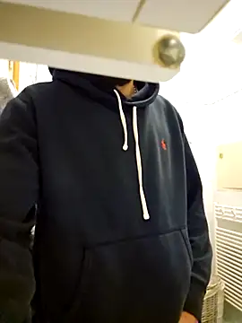 Snapshot of Arf097 chatting on November 3, 2025, 10:21 pm Arf097 online show from November 3, 2025, 10:21 pm