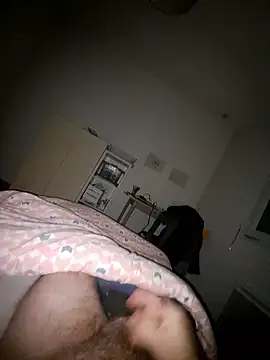 Snapshot of nico33000a chatting on January 6, 2026, 9:29 pm nico33000a online show from January 6, 2026, 9:29 pm