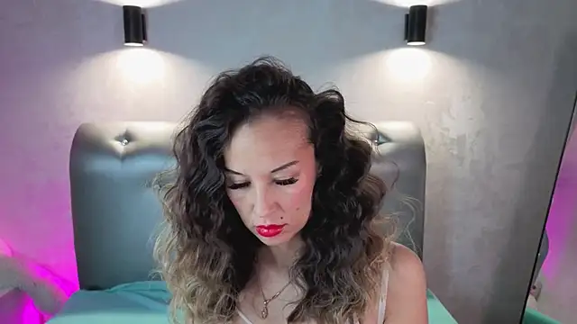 Jasmin Bridget online show from December 21, 2025, 1:02 am