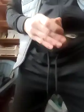 Snapshot of szabi1995 chatting on January 7, 2026, 9:23 am szabi1995 online show from January 7, 2026, 9:23 am