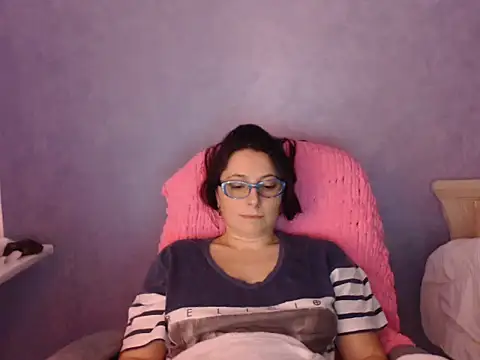 LuckyLisa23 online show from February 26, 2026, 11:48 pm