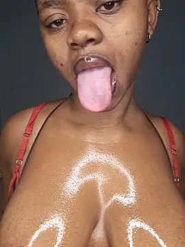 Snapshot of certifiedhottie2025 chatting on December 4, 2025, 5:39 am certifiedhottie2025 online show from December 4, 2025, 5:39 am