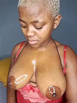 Snapshot of certifiedhottie2025 chatting on February 10, 2026, 9:46 am certifiedhottie2025 online show from February 10, 2026, 9:46 am