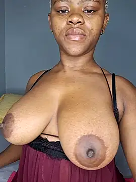 Snapshot of certifiedhottie2025 chatting on February 25, 2026, 8:13 am certifiedhottie2025 online show from February 25, 2026, 8:13 am