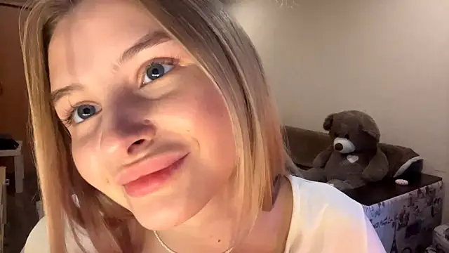 Snapshot of VictoriaMystery chatting on October 26, 2025, 1:17 pm VictoriaMystery online show from October 26, 2025, 1:17 pm