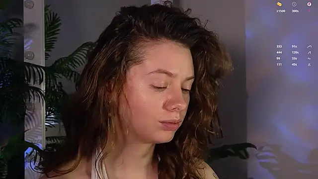 Snapshot of MelodySinclair chatting on December 15, 2025, 1:37 pm MelodySinclair online show from December 15, 2025, 1:37 pm