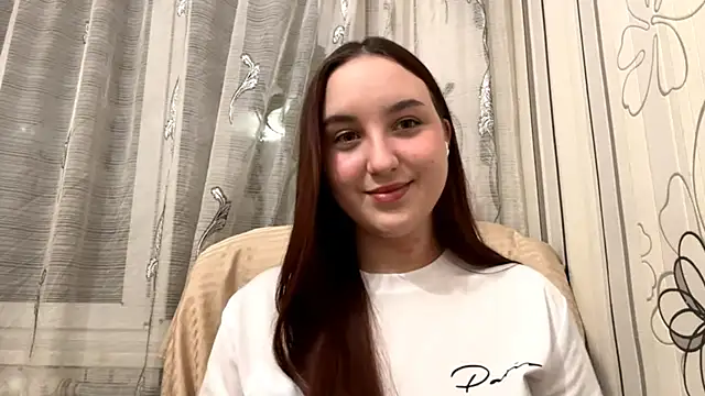 Snapshot of DaisyMolly chatting on October 26, 2025, 5:41 pm DaisyMolly online show from October 26, 2025, 5:41 pm