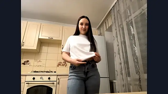 Snapshot of DaisyMolly chatting on November 27, 2025, 10:01 pm DaisyMolly online show from November 27, 2025, 10:01 pm