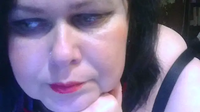 CharleeKendall online show from November 3, 2025, 7:37 pm