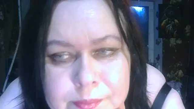 CharleeKendall online show from November 19, 2025, 8:36 am